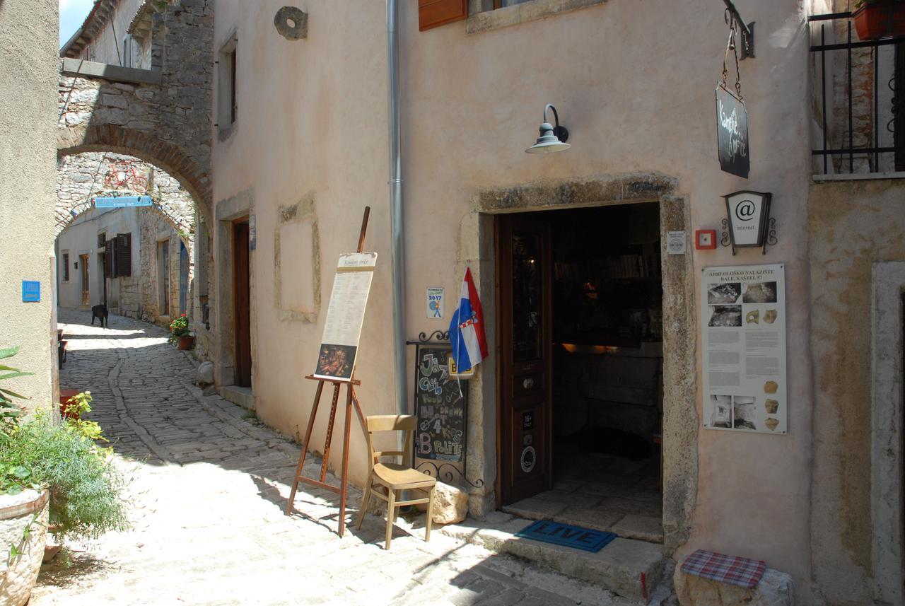 Kamene Price Rooms, Music And Food Bale Exterior foto