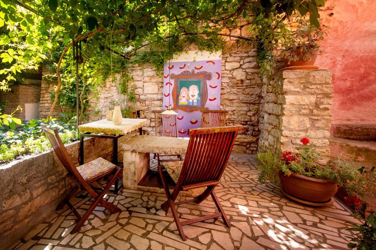 Kamene Price Rooms, Music And Food Bale Exterior foto